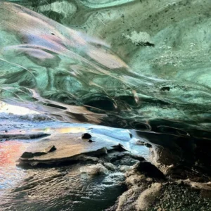 3-tour-islanda-grotta-di-ghiaccio-scoprire-il-mondo-300x300